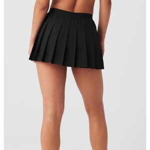 alo varsity tennis skirt